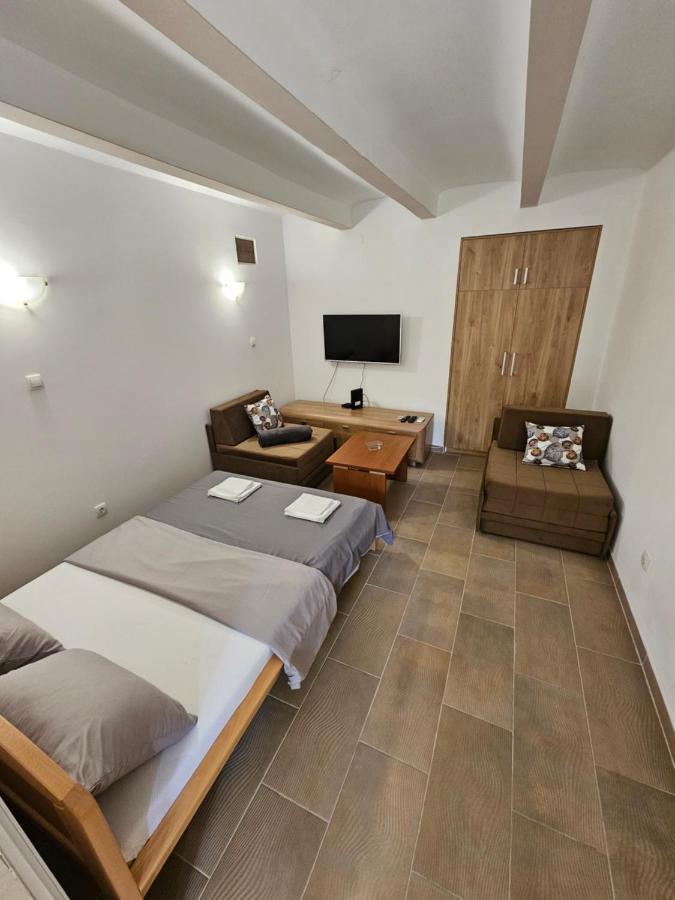 Apartament Alone 1 *